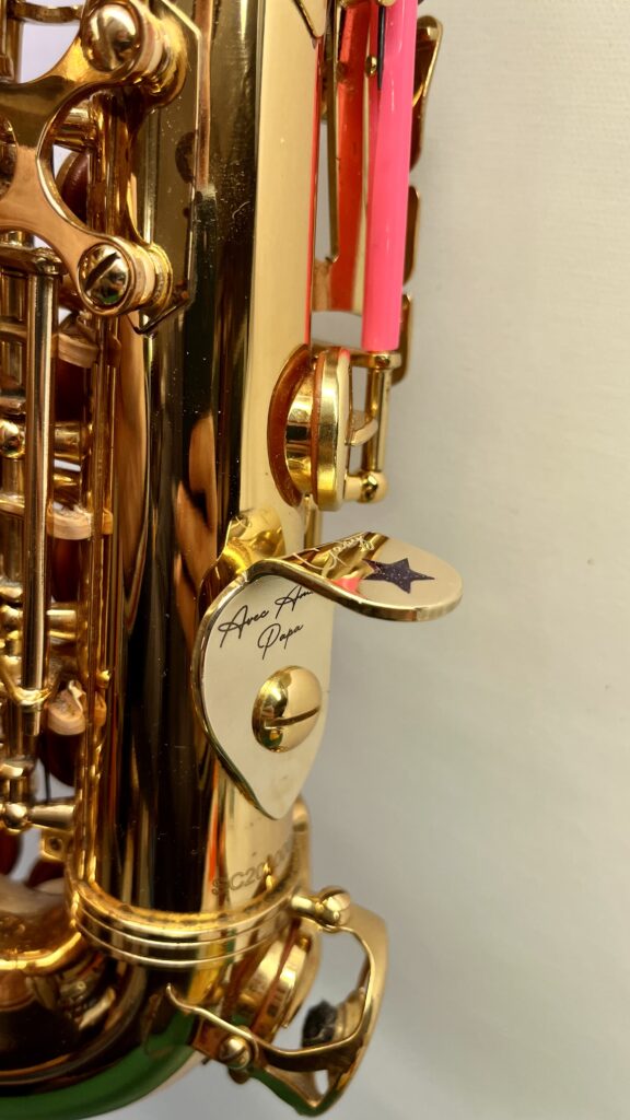 repose pouce personnalisé